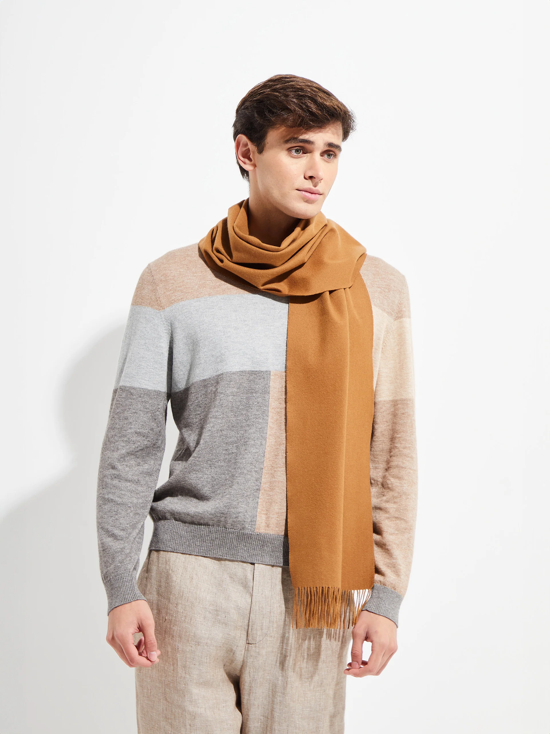 Basel Scarf Vicuña Color Camel - Image 4