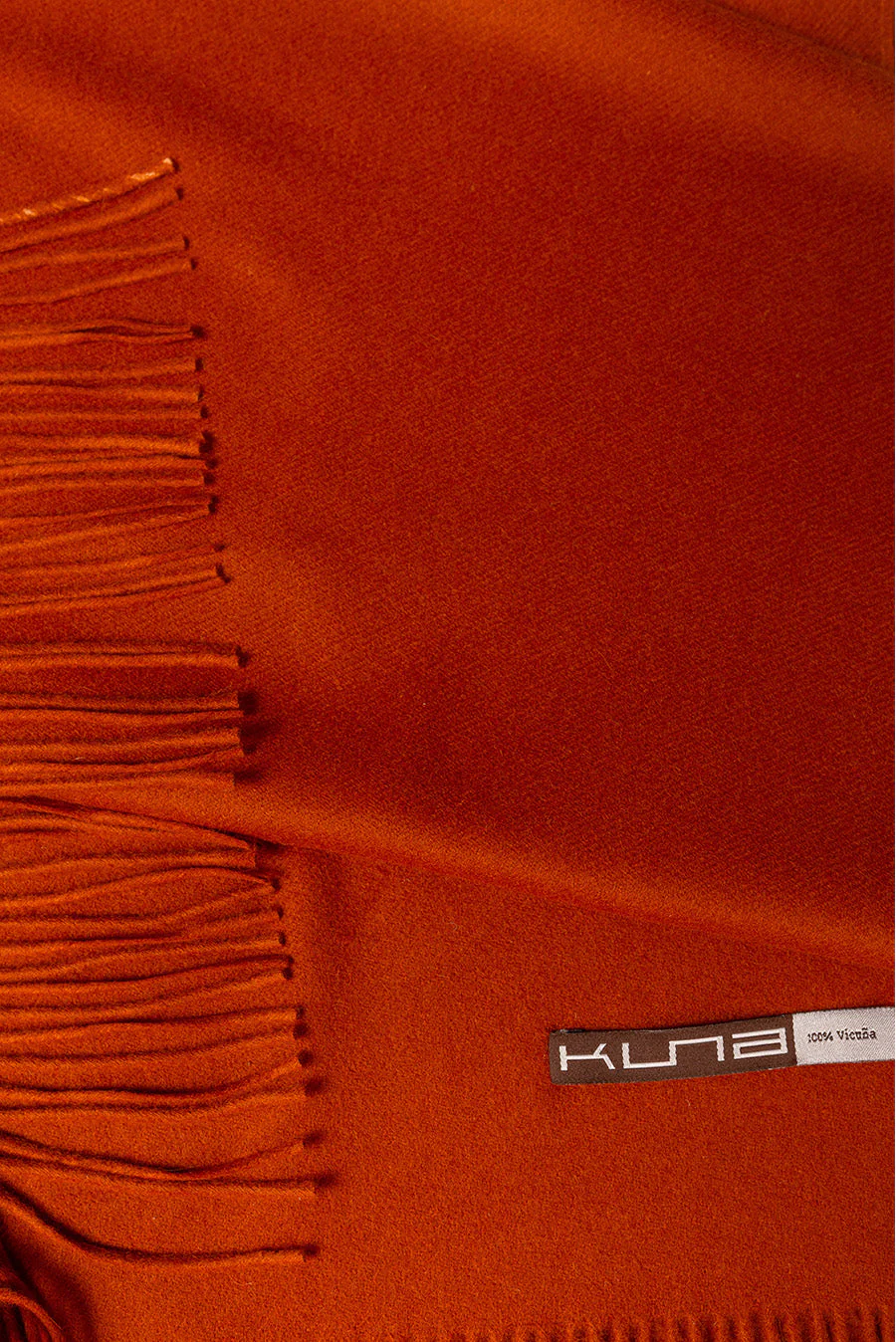 Berna Scarf Vicuña Color Naranja - Image 4