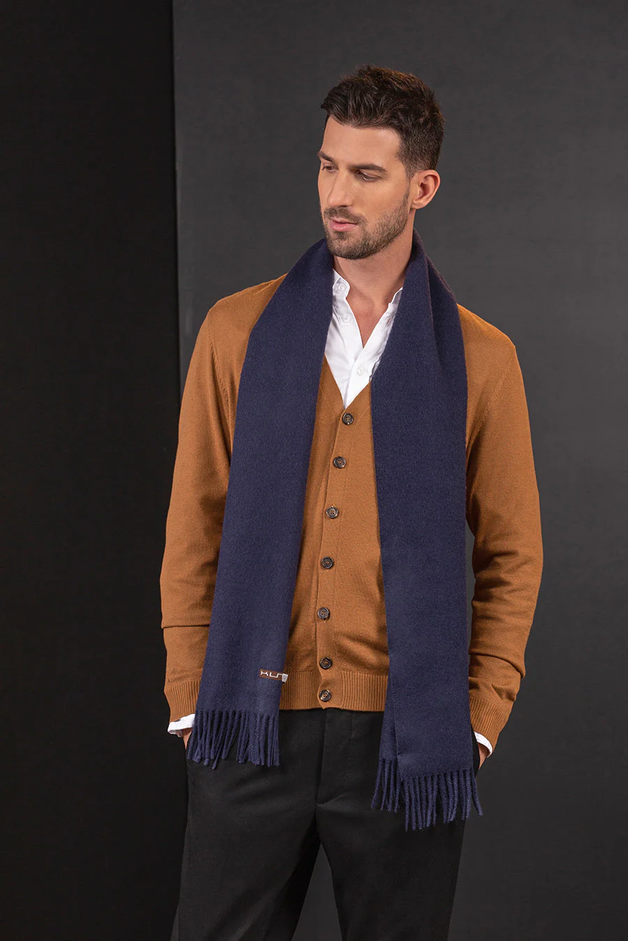 Jamas Scarf Royal Alpaca Color Golondrina - Image 3