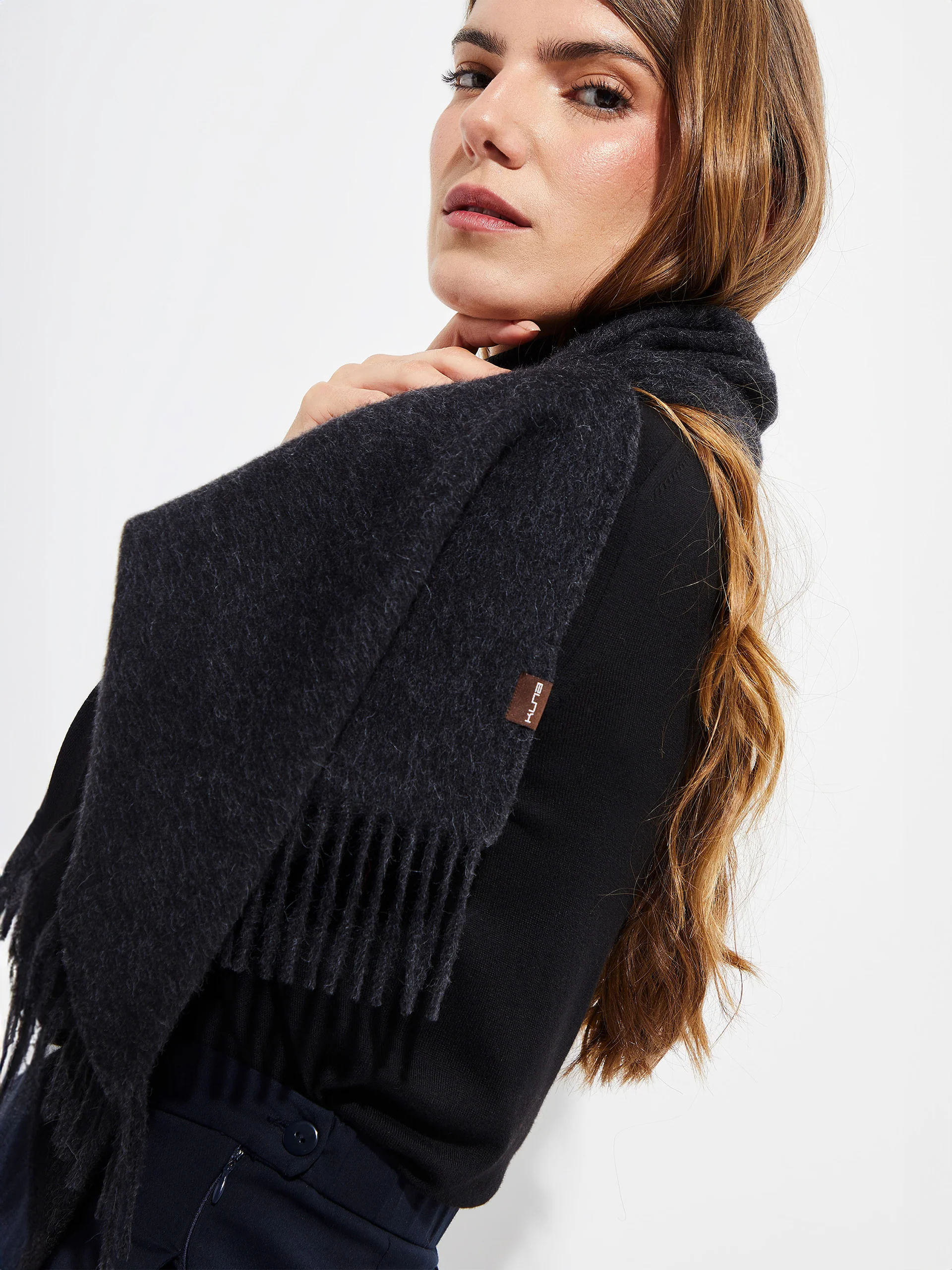 Jamas Scarf Royal Alpaca Color Grey - Image 3