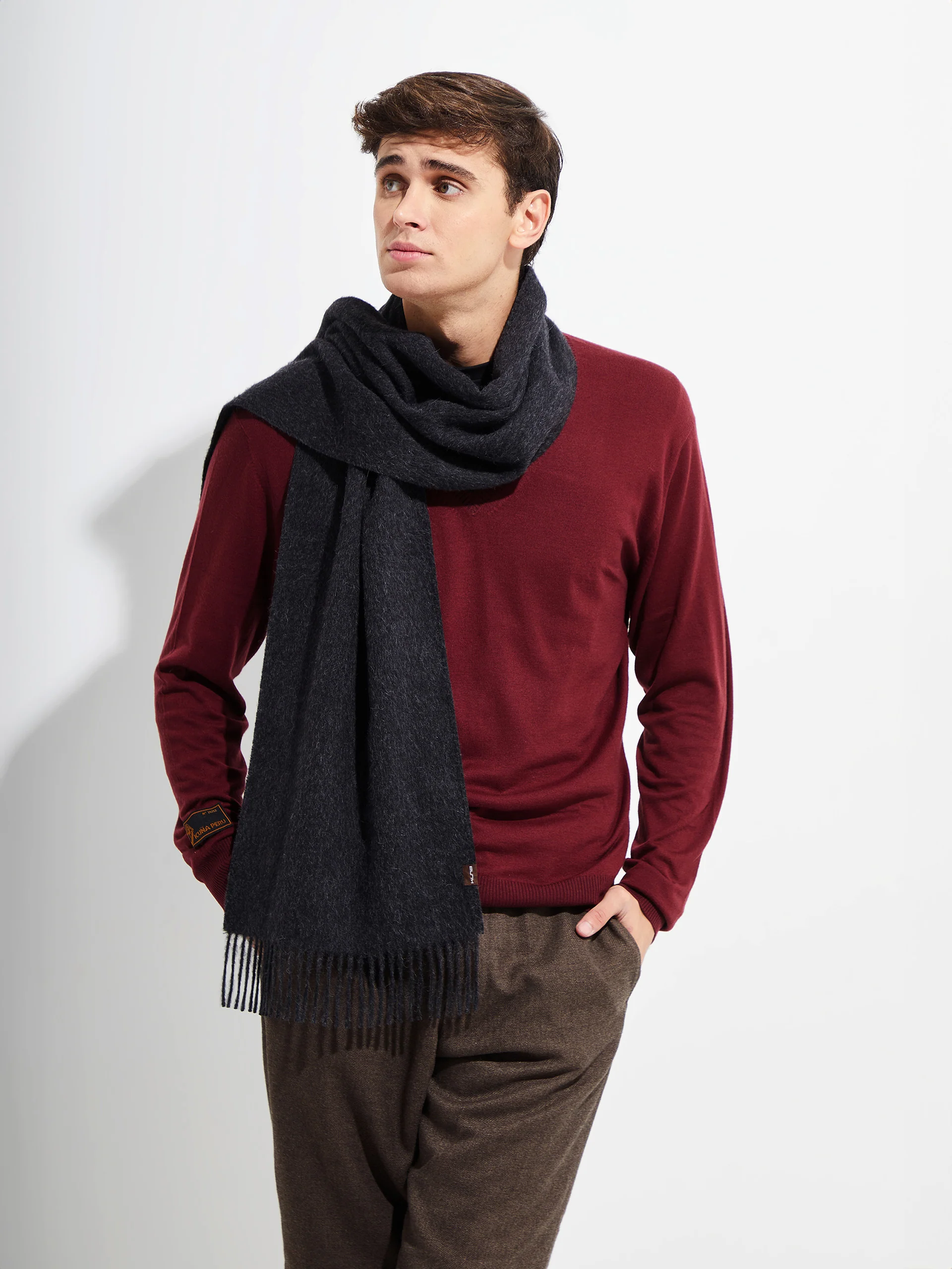 Jamas Scarf Royal Alpaca Color Grey - Image 4