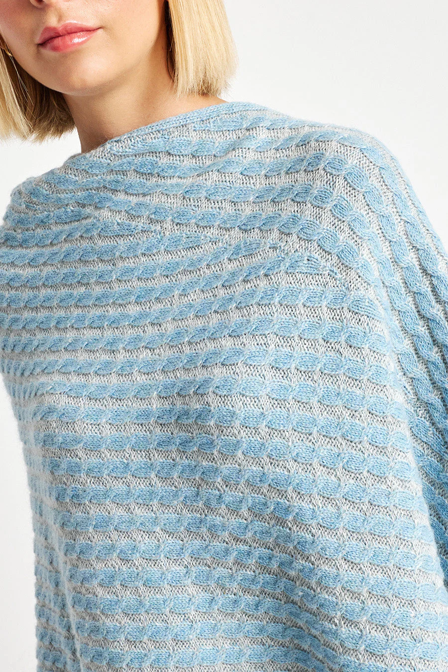 Wonder Poncho Baby Alpaca Color Dream & Penguin - Image 5