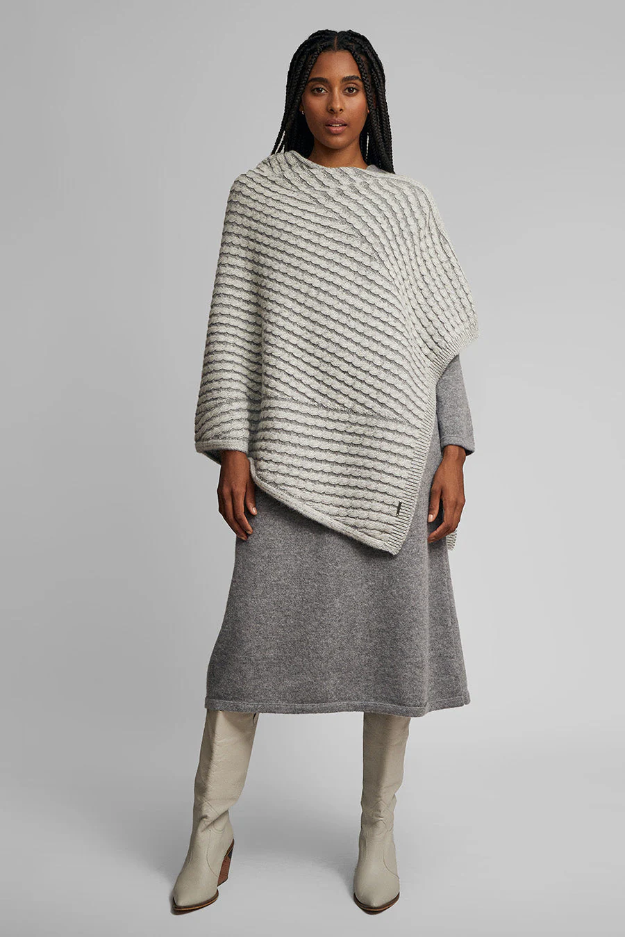 Wonder Poncho Baby Alpaca Color Ecru&Nuage - Image 4