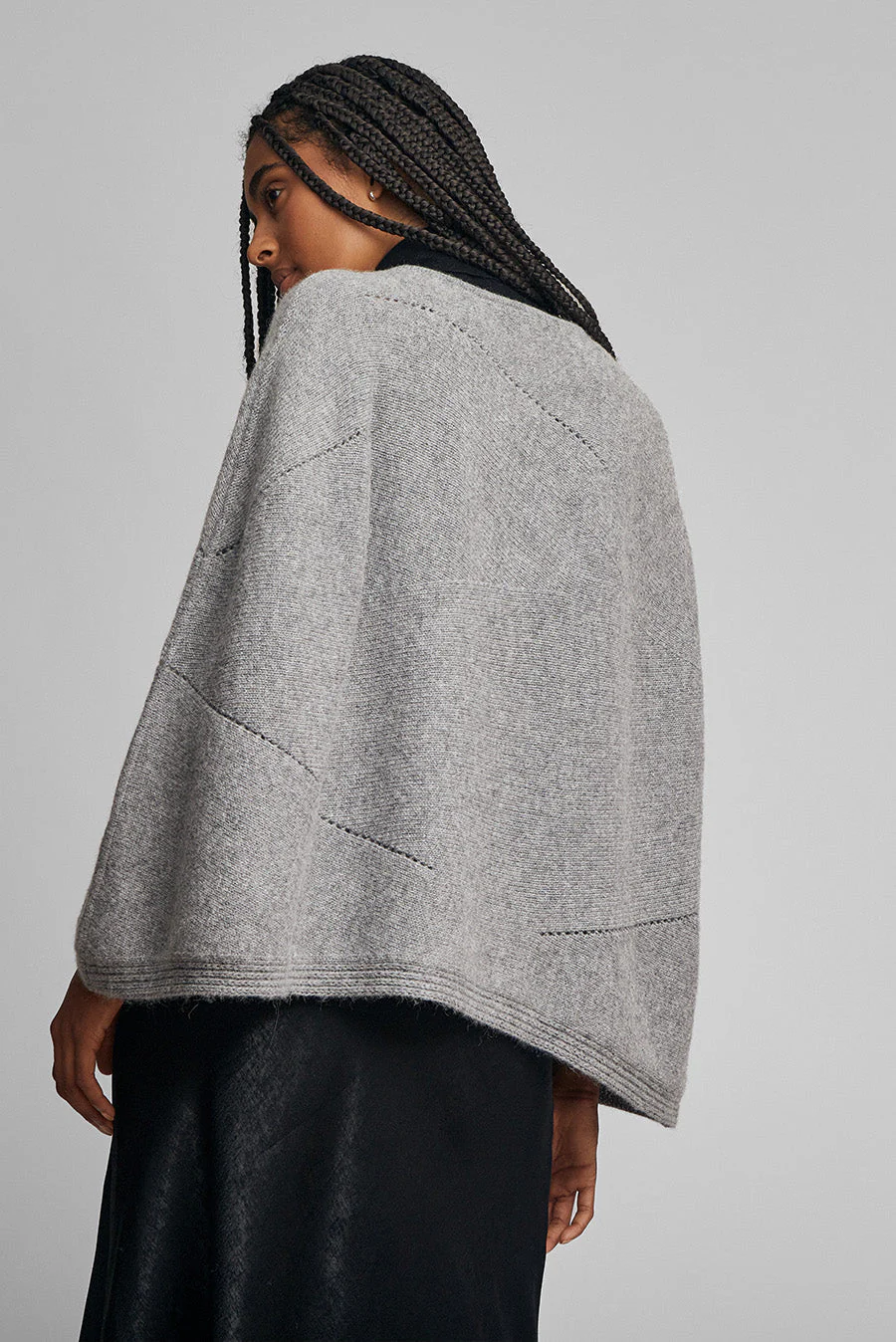 Wonderland Poncho Baby Alpaca Color Nuage - Image 3