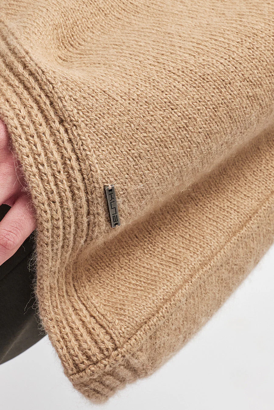 Wonderland Poncho Baby Alpaca Color Semola - Image 5