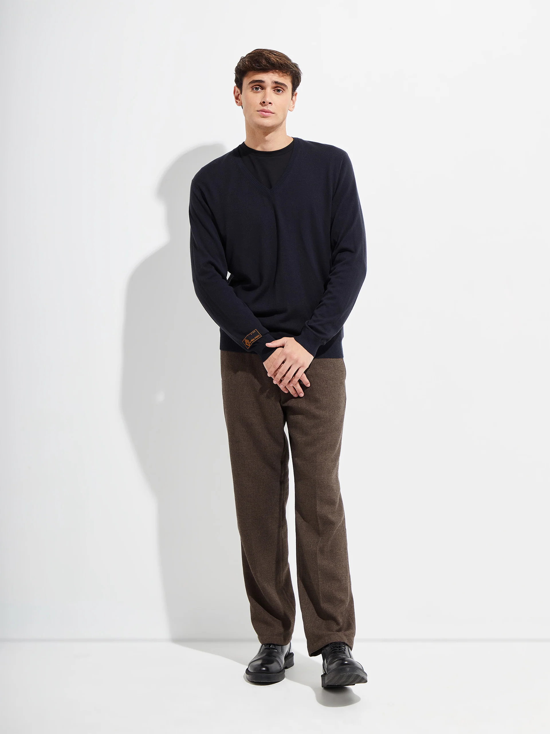 Brian Sweater Vicuña Color Navy - Image 4